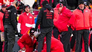 Mahomes Suffers ACL Injury, Leaving Chiefs’ Season in Ruins (The Lou Information Station). Photo by Jay Biggerstaff-Imagn Images